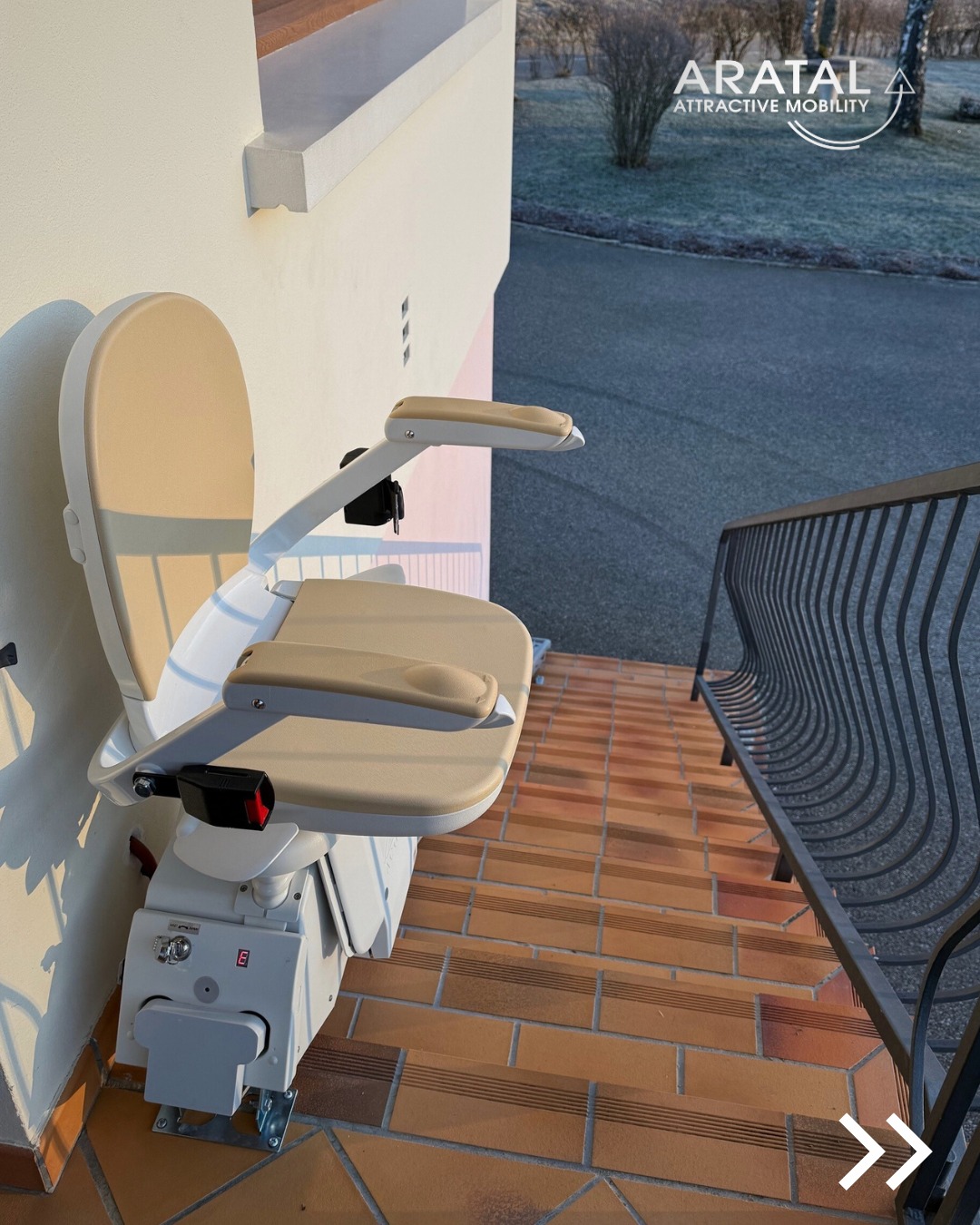 siège monte-escalier Acorn SG 130, spécialement conçu pour l’extérieur.